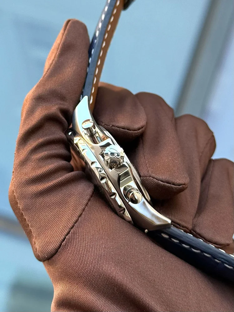 Breitling Bentley Motors T 48 mm box and papers 2010